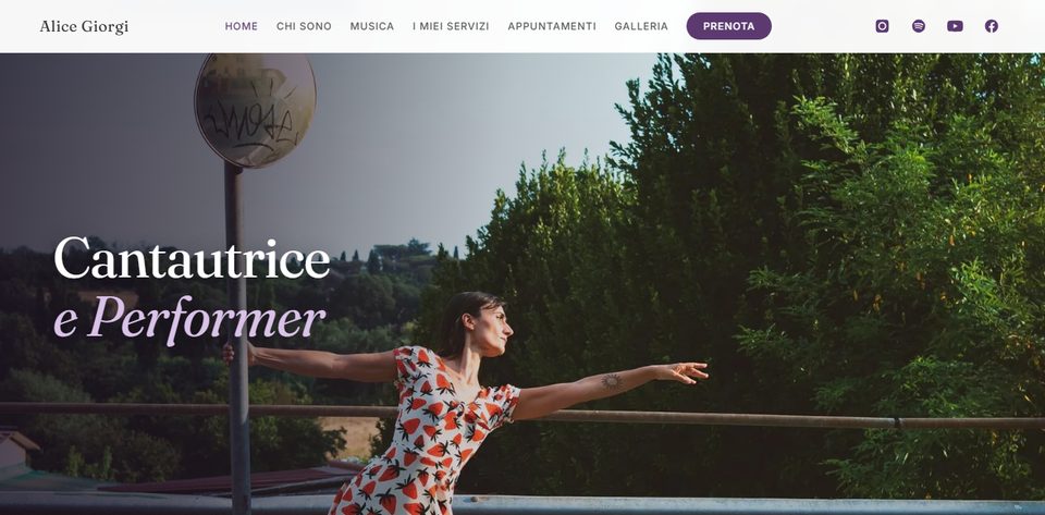 Sito web di Alice Giorgi, cantautrice e performer a Roma